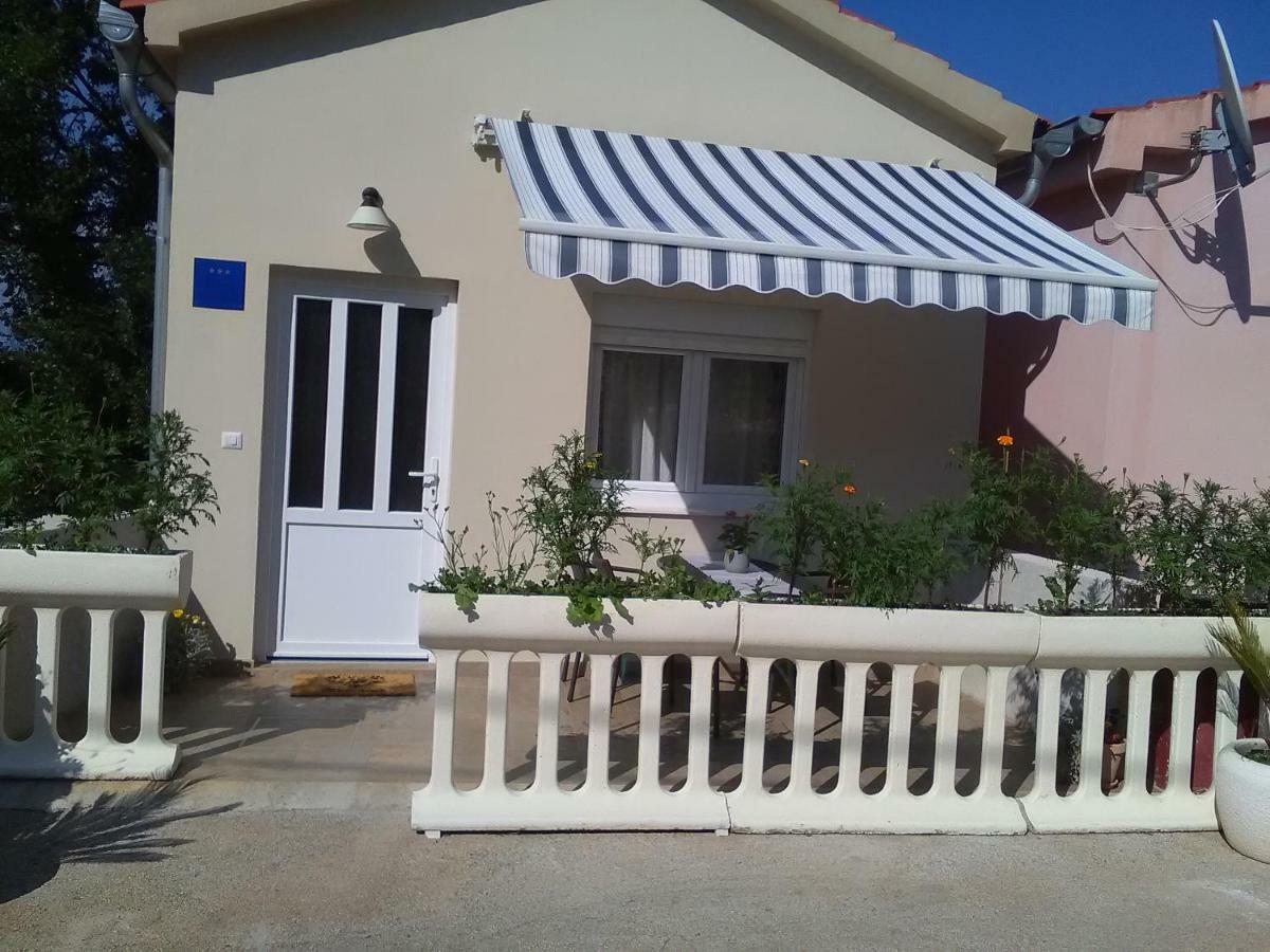 Villa Podvrsina1A Rosa Preko Exterior foto